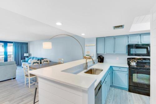 Edgewater 308 by RealJoy Vacations - image 10
