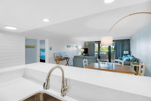 Edgewater 308 by RealJoy Vacations - image 12