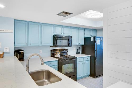 Edgewater 308 by RealJoy Vacations - image 13