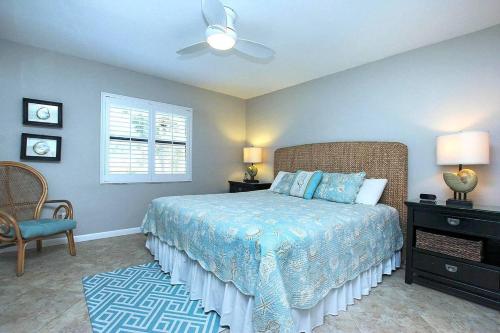 TARPON BEACH 201 - image 12