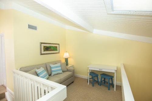 SOUTH SEAS BEACH VILLA 2126 - image 10