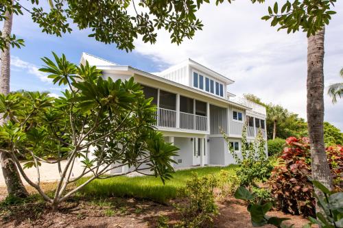 Three-Bedroom Condo