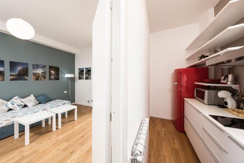 Poseidon Apartment 011019-LT-0180 Poseidon Apartment 011019-LT-0180