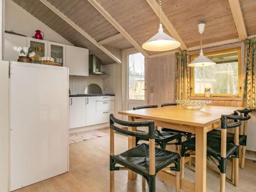 Three-Bedroom Holiday home in Humble 5