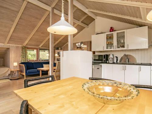 Three-Bedroom Holiday home in Humble 5