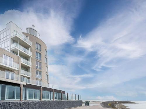 Sea view apartment in Scherpenisse with terrace