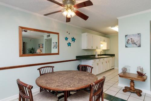 Surfside 118 by Padre Escapes - image 12