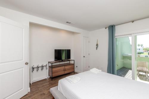 Bonita Vista 230 by Padre Escapes - main image