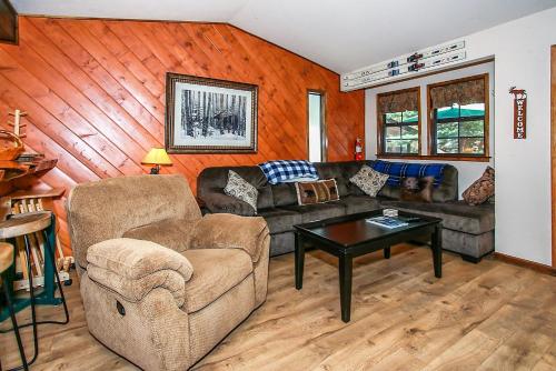 Goldilocks Getaway-1828 by Big Bear Vacations - image 11