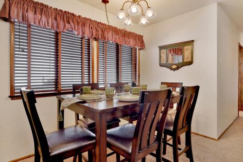 Moose Inn-1836 by Big Bear Vacations - image 12