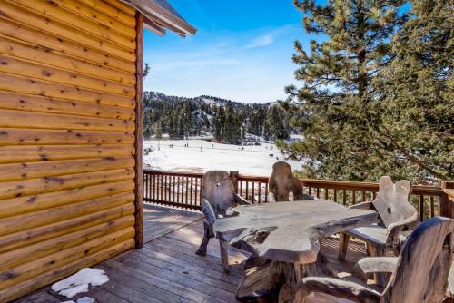 Black Diamond Chalet-1842 by Big Bear Vacations - image 2
