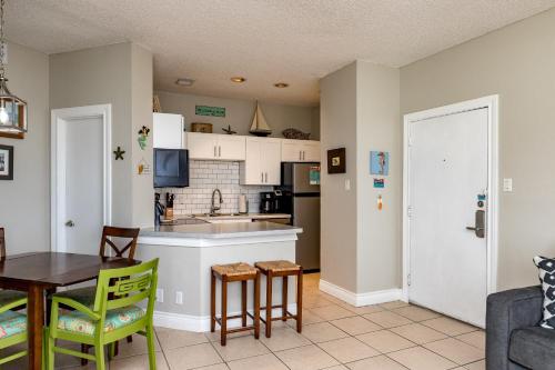 Beach Retreat 123 by Padre Escapes - image 13
