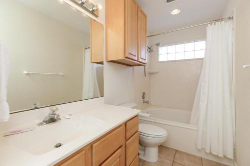 Waterfront Getaway Unit K by Padre Escapes - image 6