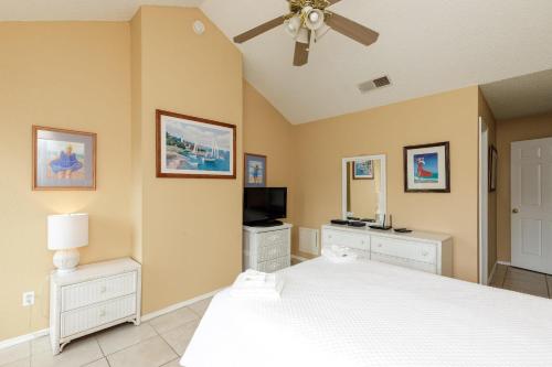 El Constante 232 by Padre Escapes - image 12