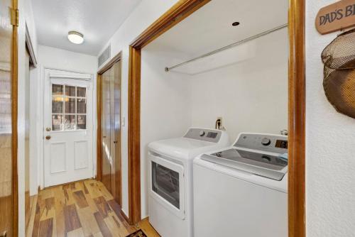 Ski Time Getaway-1848 by Big Bear Vacations - image 3