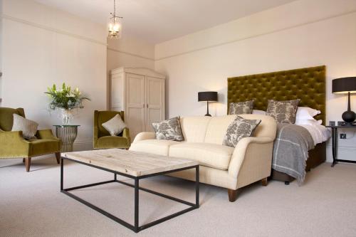 Kings Head Hotel - main image