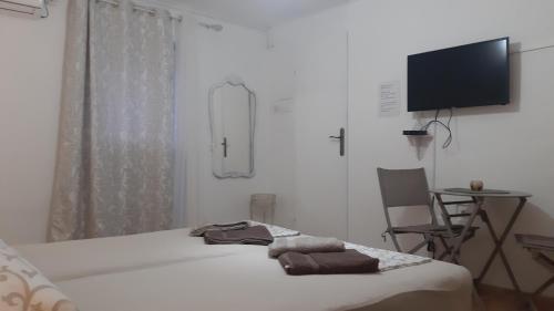 Vicky Apartments - image 3