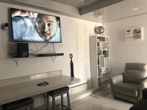 . JEANOEL Chateau Cozy 2beds 1bath apartment