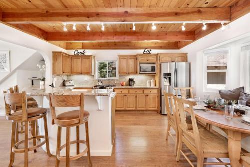 Lassen Paradise #2010 by Big Bear Vacations - image 5