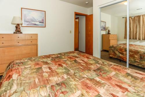 Cozy Hollow - 1890 by Big Bear Vacations - image 10