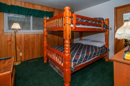 Berghuette-1906 by Big Bear Vacations - image 7