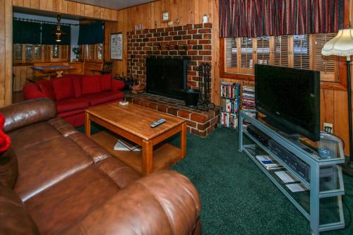 Berghuette-1906 by Big Bear Vacations - main image