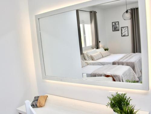 Folk Studio at Regina Apartments, Alikanas (foto 8)
