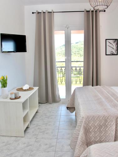 Folk Studio at Regina Apartments, Alikanas (foto 4)