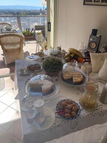 外部景觀, Casa tipica siciliana patronale home BedandBreakfast TreMetriSoprailCielo Camere con vista, colazion in 卡爾塔吉龍