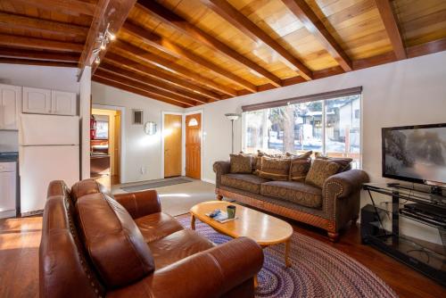 Vogel House #2004 by Big Bear Vacations - image 3