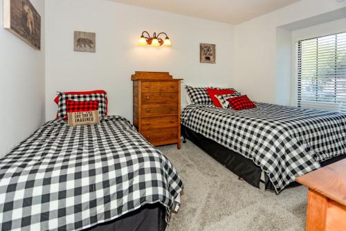 Cienega Getaway - 1952 by Big Bear Vacations - image 3