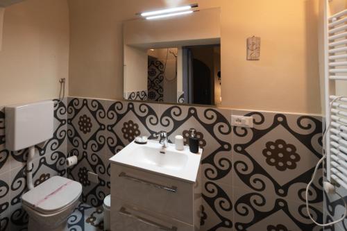 351281460 Locanda Antica Osteria Saracena del Bergallo