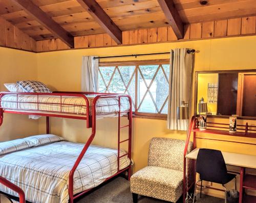 Sunny Bear Cabin - 1970 by Big Bear Vacations - image 12