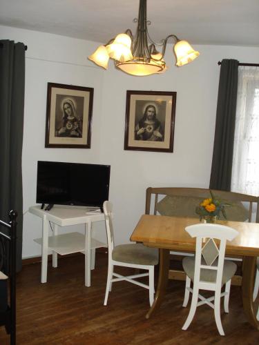 Appartement 25 qm mit Bad an der Mosel - Nähe Koblenz (Appartement 25 qm mit Bad an der Mosel - Nahe Koblenz) in 迪布利希