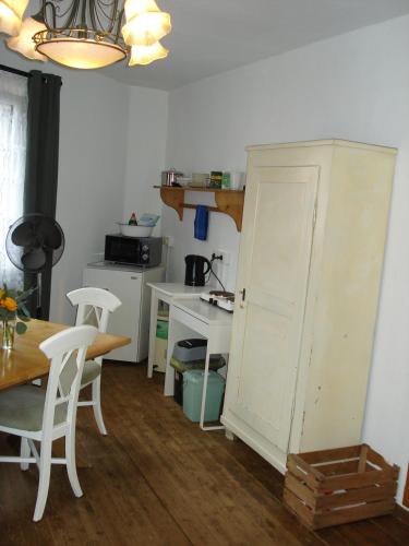 Appartement 25 qm mit Bad an der Mosel - Nähe Koblenz (Appartement 25 qm mit Bad an der Mosel - Nahe Koblenz) in 迪布利希