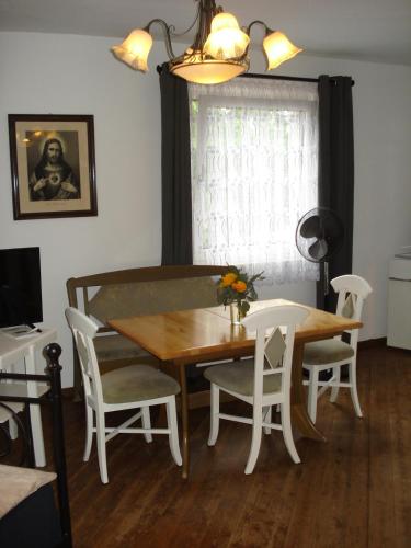 Appartement 25 qm mit Bad an der Mosel - Nähe Koblenz (Appartement 25 qm mit Bad an der Mosel - Nahe Koblenz) in 迪布利希