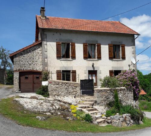 La maison du Mas Rando - Location saisonnière - Saint-Georges-Nigremont