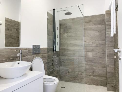 DIANA BEACH HOUSE - image 5