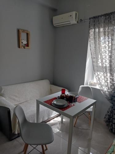 MOSHOVIA STUDIO Κάρπαθος στο κέντρο και ήσυχα gîte à louer Kárpathos
