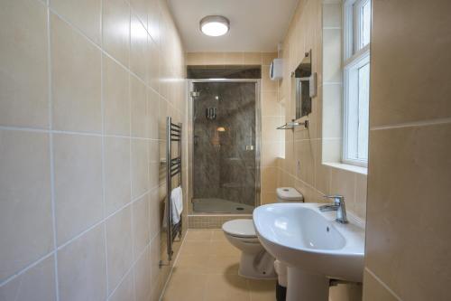 Trinity Mews - image 9