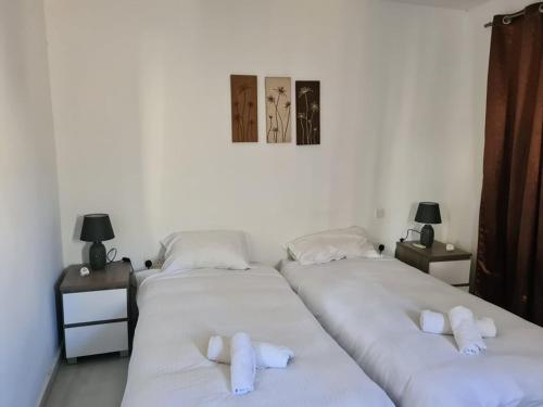 St Julians Central 2 Bedroom Apartment - image 3