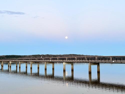 Clarion Pointe on the lake Clarksville-South Hill West