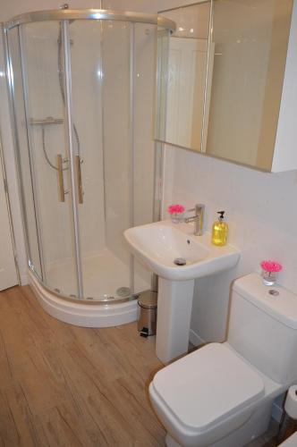 No.34 Apartment - image 4