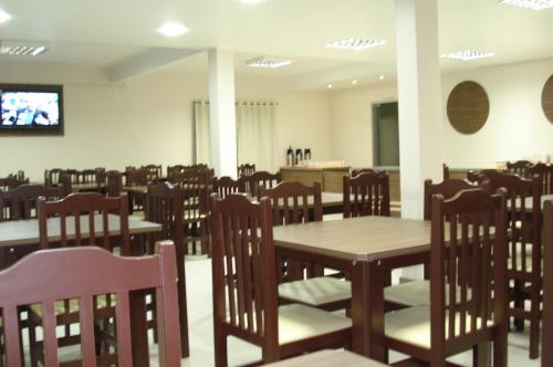 Restorāns, Brisa Parque Hotel in Erečima