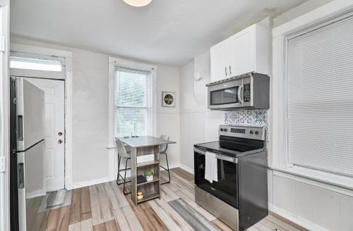 1 Bd Apt near forest park, Science Center & dining in Tower Grove, USA