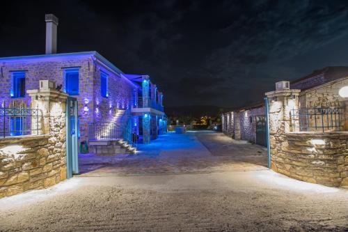 ΒΙΛΛΑ ΤΟ ΠΕΤΡΙΝΟ stone bild villa full equipment - Accommodation - Nafpaktos