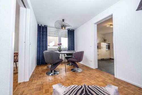 City Wohnung FN L 5 KLIMATISIERT mit Balkon und Küche in Friedrichshafen, Deutschland