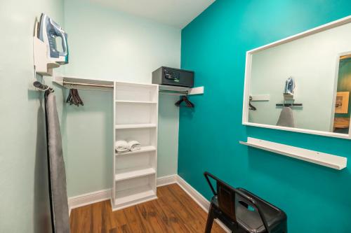 Suites on South Beach - image 6