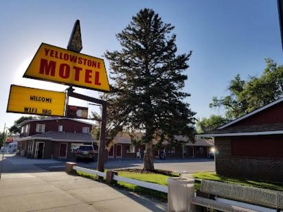 Yellowstone Motel