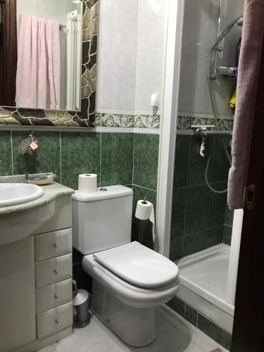 Amezola 2- Habitación con baño exterior de uso privado en casa compartida, Bilbao (fotografie 6)